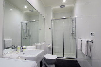 Buckingham International Serviced Apartments - Redcliffe Tourism 9