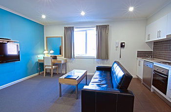 Buckingham International Serviced Apartments - Redcliffe Tourism 10