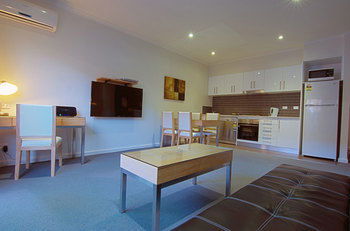 Buckingham International Serviced Apartments - Redcliffe Tourism 13