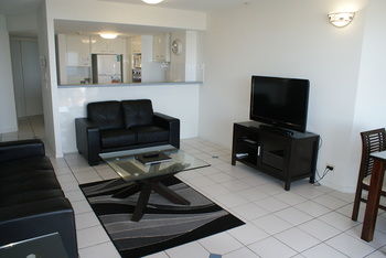 Beachside Resort - Kawana Waters - Redcliffe Tourism 13