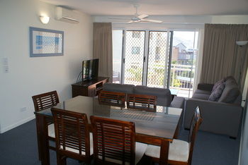 Beachside Resort - Kawana Waters - Redcliffe Tourism 18