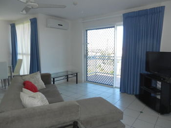 Beachside Resort - Kawana Waters - Redcliffe Tourism 31