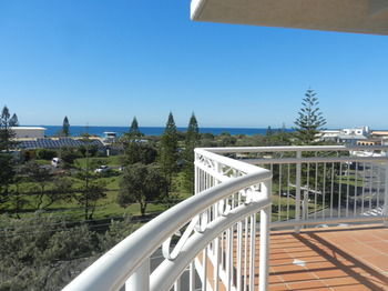 Beachside Resort - Kawana Waters - Redcliffe Tourism 42