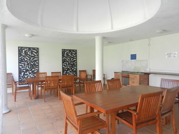 Beachside Resort - Kawana Waters - Redcliffe Tourism 43