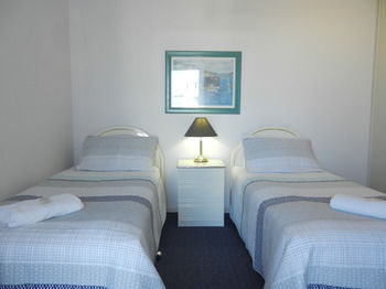 Beachside Resort - Kawana Waters - Redcliffe Tourism 47