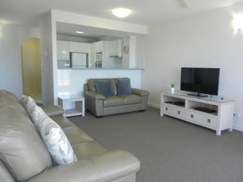 Beachside Resort - Kawana Waters - Redcliffe Tourism 49
