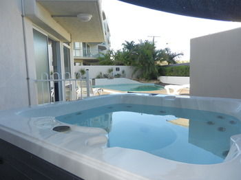 Beachside Resort - Kawana Waters - Redcliffe Tourism 53