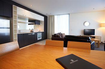 Amity South Yarra Apartments - Redcliffe Tourism 3