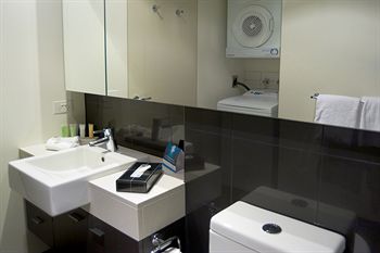 Amity South Yarra Apartments - Redcliffe Tourism 7