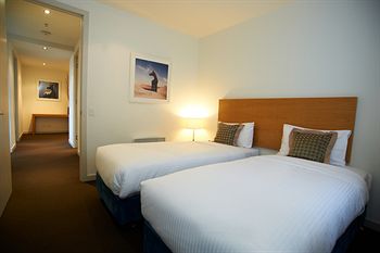 Amity South Yarra Apartments - Redcliffe Tourism 11