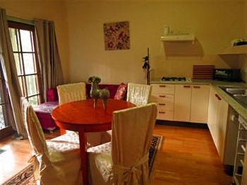 Barrington Wilderness Cedar Lodge Accommodation - Redcliffe Tourism 0