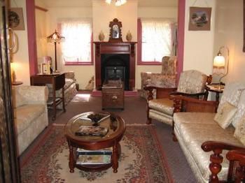 Chalet Blue Mountains - Redcliffe Tourism 1