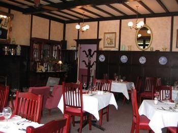 Chalet Blue Mountains - Redcliffe Tourism 2