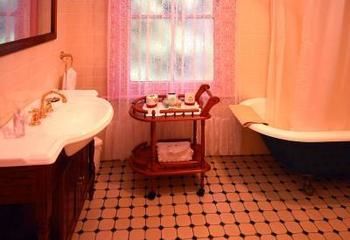 Chalet Blue Mountains - Redcliffe Tourism 8