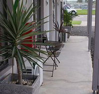 Riverside Motel - Redcliffe Tourism