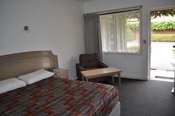 Nunawading Motor Inn - Redcliffe Tourism 40