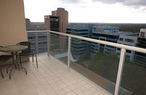 Executive Living - Redcliffe Tourism 0