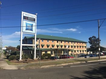 Ibis Budget Casula Liverpool - Redcliffe Tourism 18