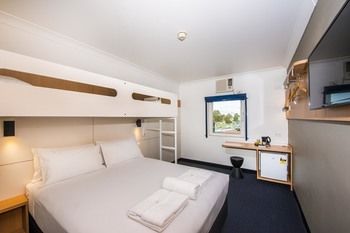 Ibis Budget Casula Liverpool - Redcliffe Tourism 46