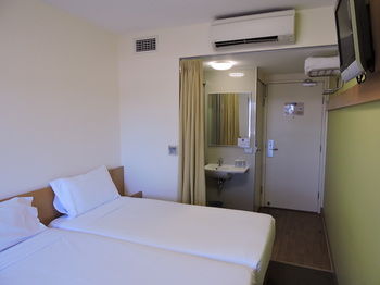 Ibis Budget Sydney Olympic Park - Redcliffe Tourism 2