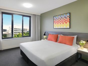 Adina Apartment Hotel Sydney Airport - Redcliffe Tourism 1