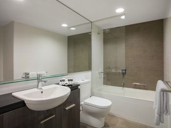 Adina Apartment Hotel Sydney Airport - Redcliffe Tourism 7