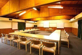 Ferndale - Redcliffe Tourism 24