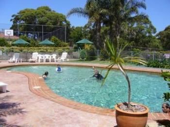 Kings Point Retreat - Redcliffe Tourism 1