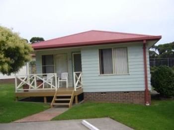 Kings Point Retreat - Redcliffe Tourism 4
