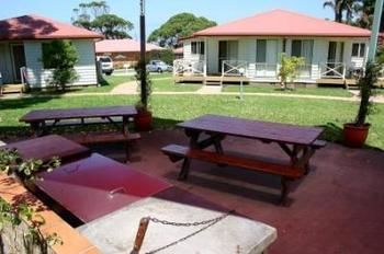 Kings Point Retreat - Redcliffe Tourism 5