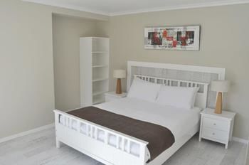 Kings Point Retreat - Redcliffe Tourism 13