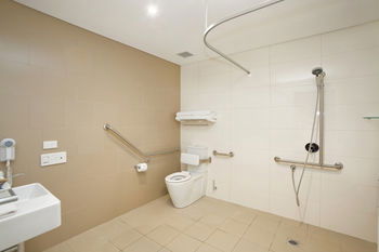 Royal Hotel Randwick - Redcliffe Tourism 12