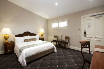 Royal Hotel Randwick - Redcliffe Tourism 14