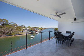 Jacaranda Noosa - Redcliffe Tourism 3