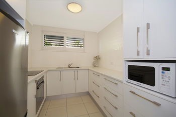 Jacaranda Noosa - Redcliffe Tourism 18