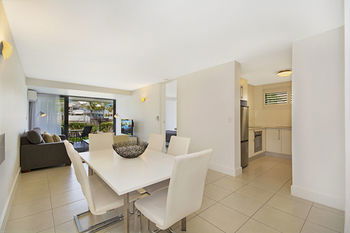 Jacaranda Noosa - Redcliffe Tourism 25