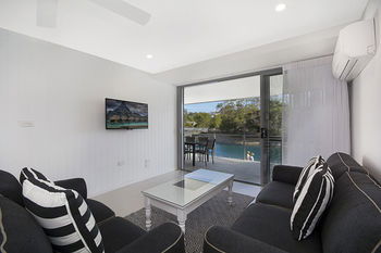 Jacaranda Noosa - Redcliffe Tourism 27