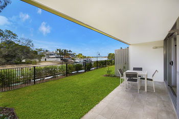 Jacaranda Noosa - Redcliffe Tourism 28