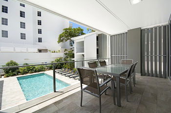 Jacaranda Noosa - Redcliffe Tourism 32