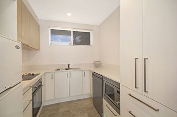 Jacaranda Noosa - Redcliffe Tourism 42