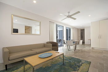 Jacaranda Noosa - Redcliffe Tourism 44