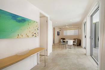 Jacaranda Noosa - Redcliffe Tourism 45