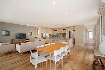 Jacaranda Noosa - Redcliffe Tourism 65