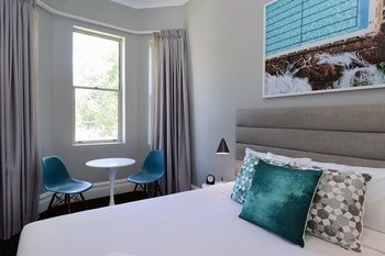 Alison Lodge - Redcliffe Tourism 12