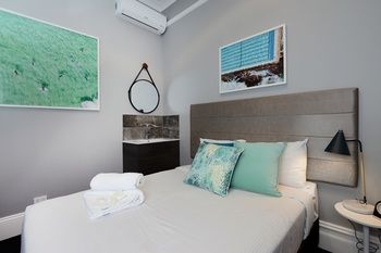 Alison Lodge - Redcliffe Tourism 19