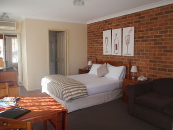 Aussie Rest Motel - Redcliffe Tourism 4