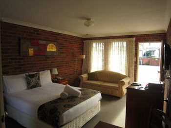 Aussie Rest Motel - Redcliffe Tourism 13