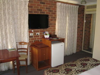 Aussie Rest Motel - Redcliffe Tourism 22