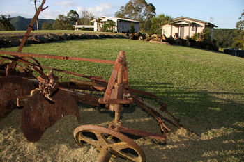 Yabbaloumba Retreat - Redcliffe Tourism 1