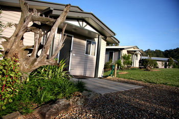 Yabbaloumba Retreat - Redcliffe Tourism 12